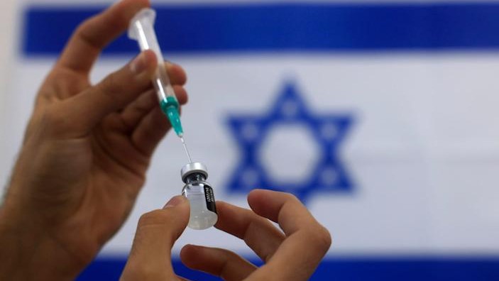 Израиль, прошедший четверную вакцинацию, побил мировой рекорд по количеству случаев заболевания коронавирусом
